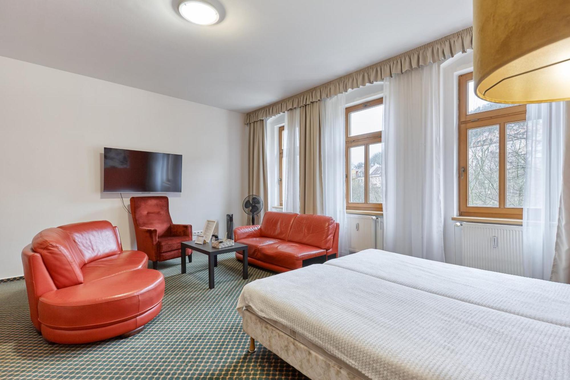 Excellent Apartments In Spa City Center 5 Min Walk From The Colonnade カルロヴィ・ヴァリ エクステリア 写真