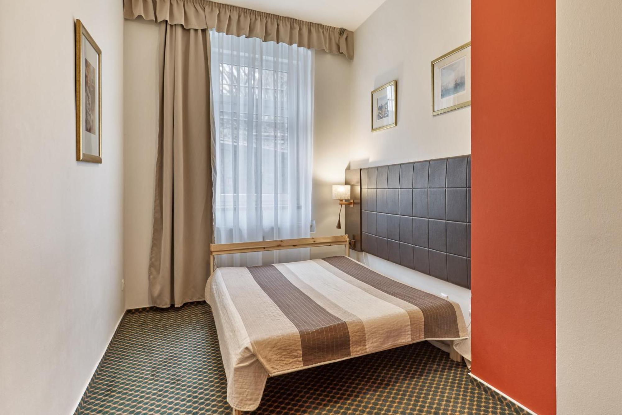 Excellent Apartments In Spa City Center 5 Min Walk From The Colonnade カルロヴィ・ヴァリ エクステリア 写真